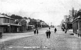 Seddon Street, the main street of Waihi, c 1900.